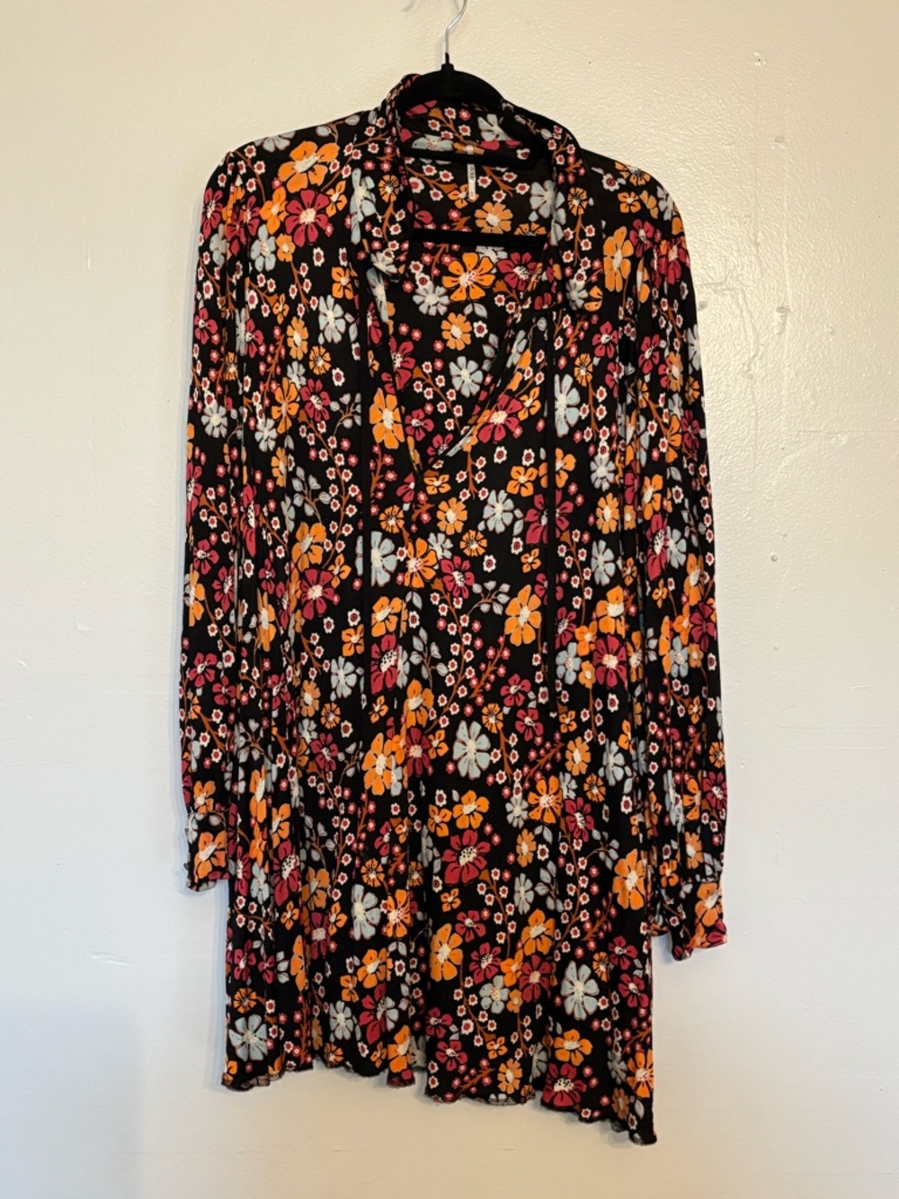 Free people  Floral V-Neck Women’s Dress with Orange & Pink Blooms